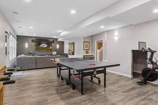 3300 Crestmoor Bay, Woodbury, MN 55125