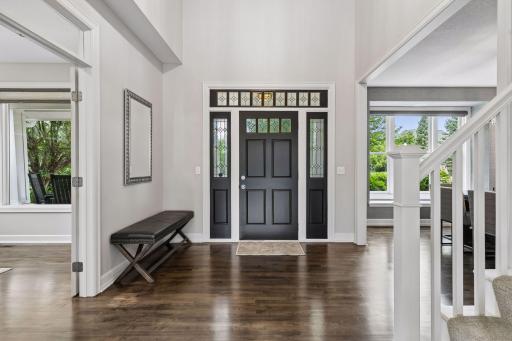 3300 Crestmoor Bay, Woodbury, MN 55125