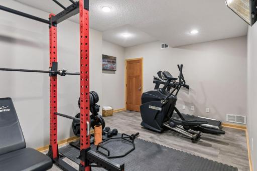 3300 Crestmoor Bay, Woodbury, MN 55125
