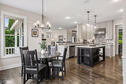 3300 Crestmoor Bay, Woodbury, MN 55125