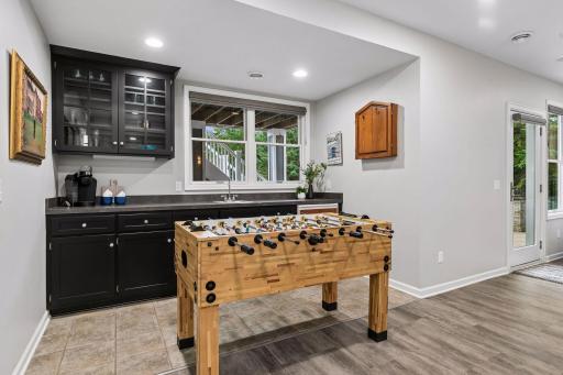 3300 Crestmoor Bay, Woodbury, MN 55125