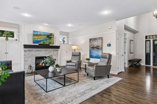 3300 Crestmoor Bay, Woodbury, MN 55125