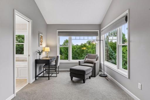 3300 Crestmoor Bay, Woodbury, MN 55125