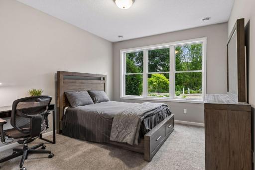 3300 Crestmoor Bay, Woodbury, MN 55125