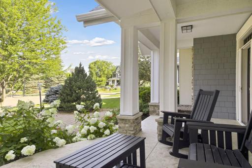 3300 Crestmoor Bay, Woodbury, MN 55125