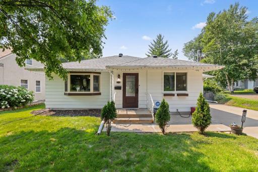 2812 30th Avenue NE, Minneapolis, MN 55418
