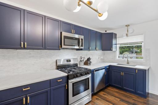 2812 30th Avenue NE, Minneapolis, MN 55418