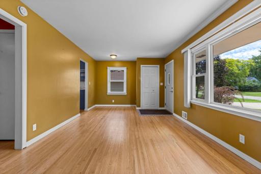 181 91st Lane NE, Minneapolis, MN 55434