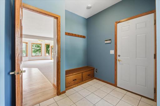 5900 Otter Ridge Circle, White Bear Lake, MN 55110