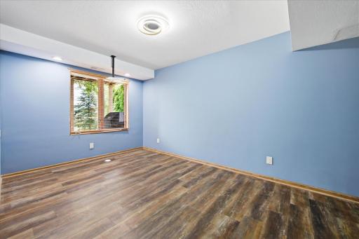 5900 Otter Ridge Circle, White Bear Lake, MN 55110