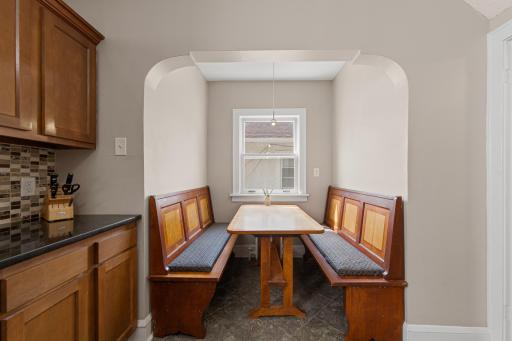 28 dining nook.jpg