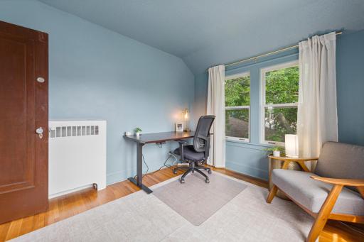 41 bedroom 4.jpg