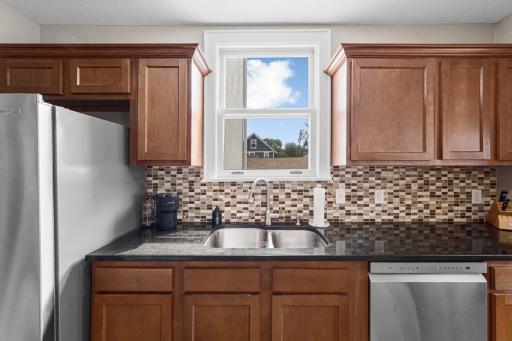 25 kitchen.jpg