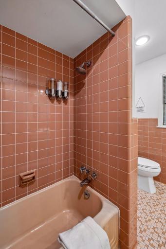 12001 Hilloway Road W, Minnetonka, MN 55305