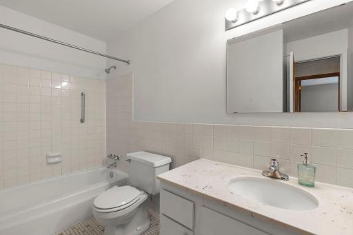 4030 15th Avenue S, 10C, Minneapolis, MN 55407