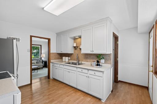 4617 Sumter Avenue N, Minneapolis, MN 55428
