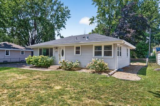 4617 Sumter Avenue N, Minneapolis, MN 55428