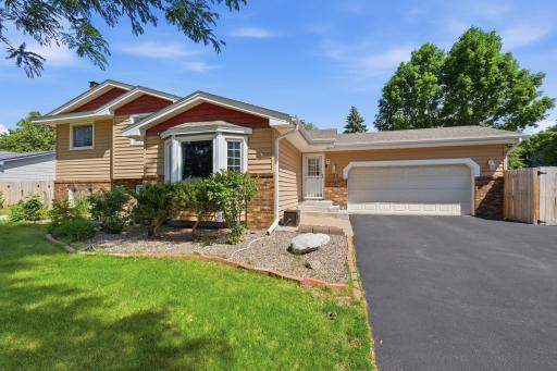 1725 129th Lane NW, Minneapolis, MN 55448