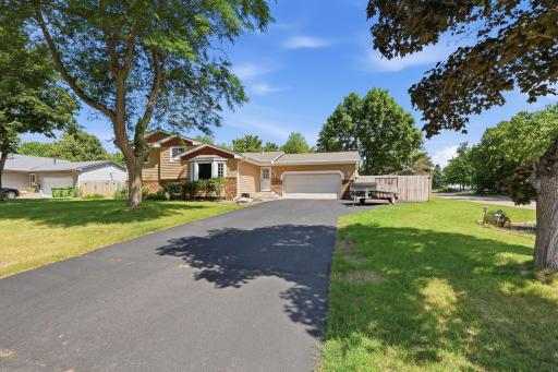 1725 129th Lane NW, Minneapolis, MN 55448
