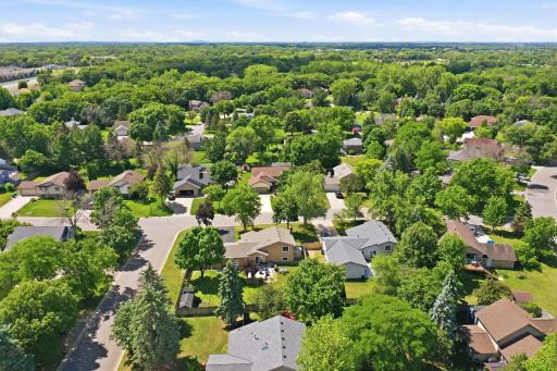 1725 129th Lane NW, Minneapolis, MN 55448