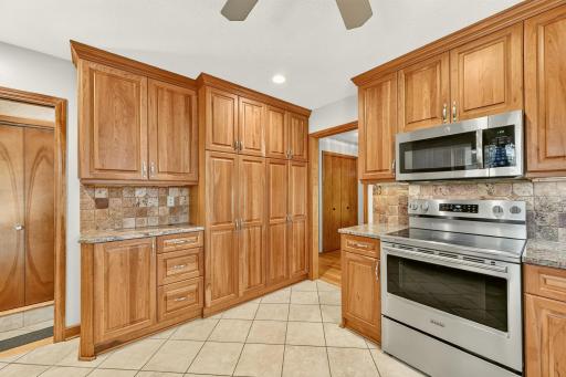 523 21st Street NE, Rochester, MN 55906