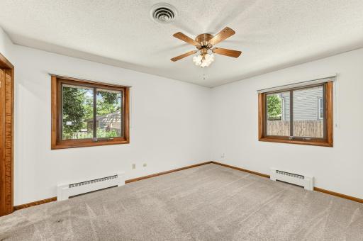 523 21st Street NE, Rochester, MN 55906