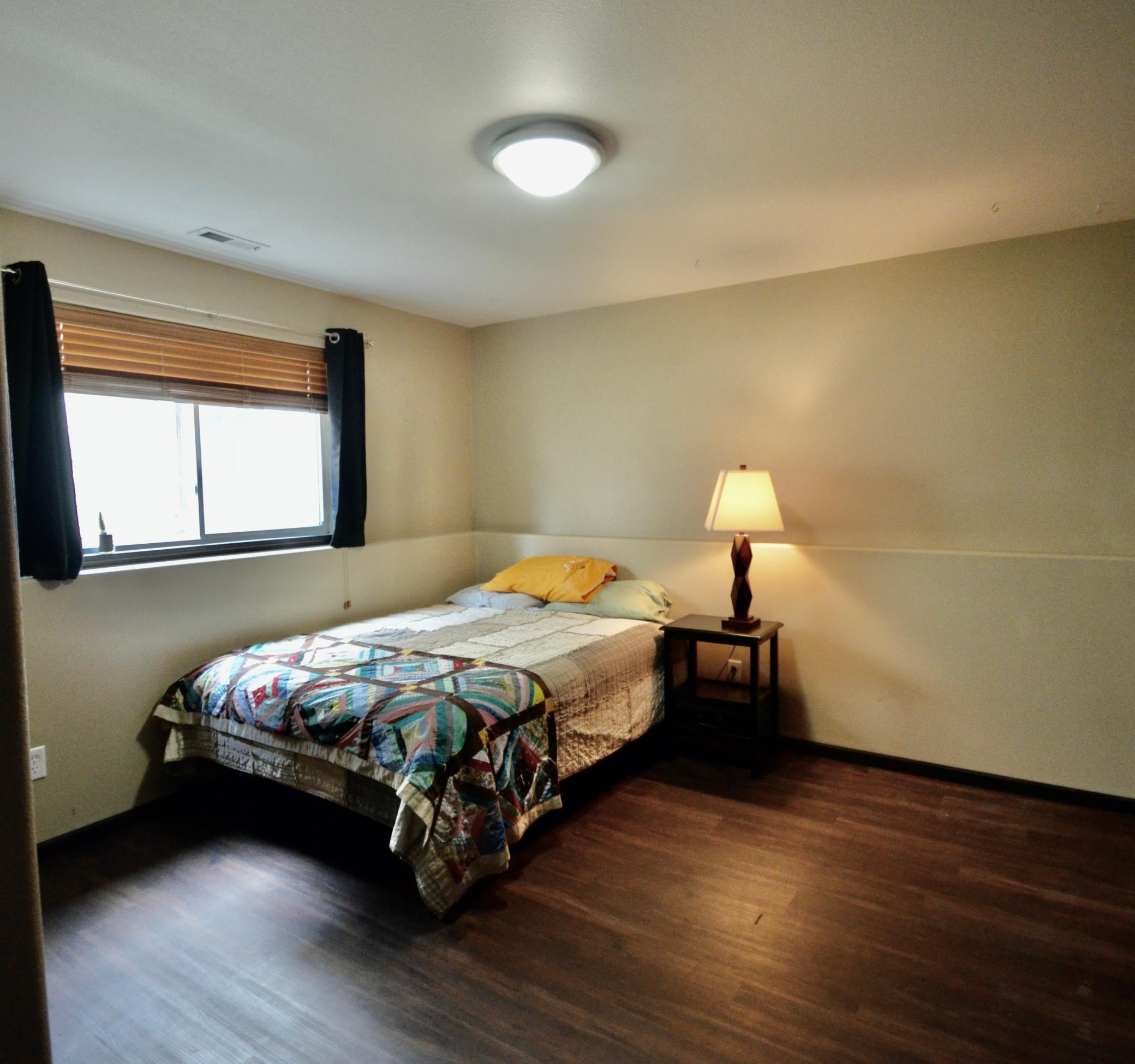 Bedroom 2.JPG