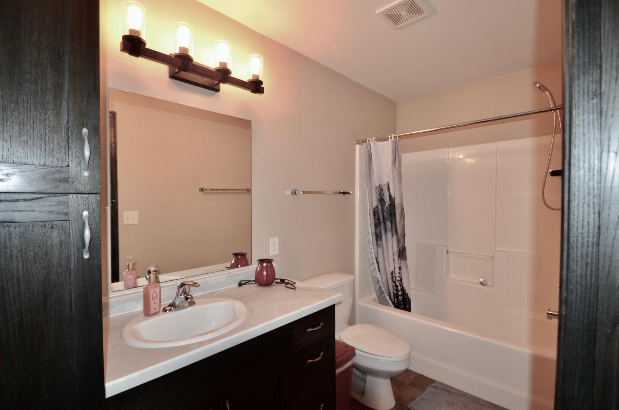 Bath Lower.JPG