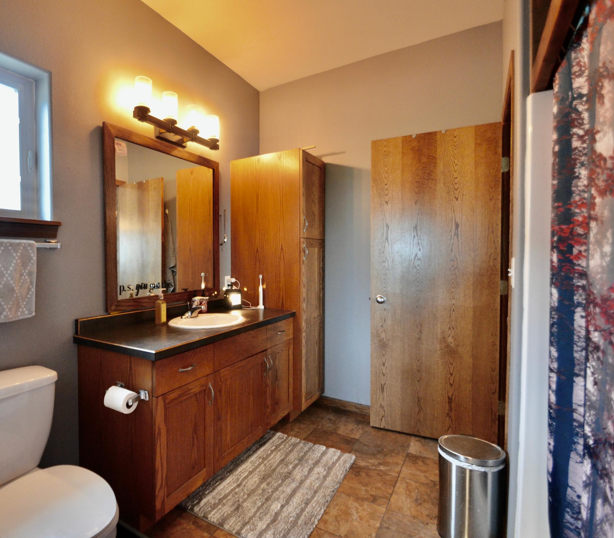 Bath Upper