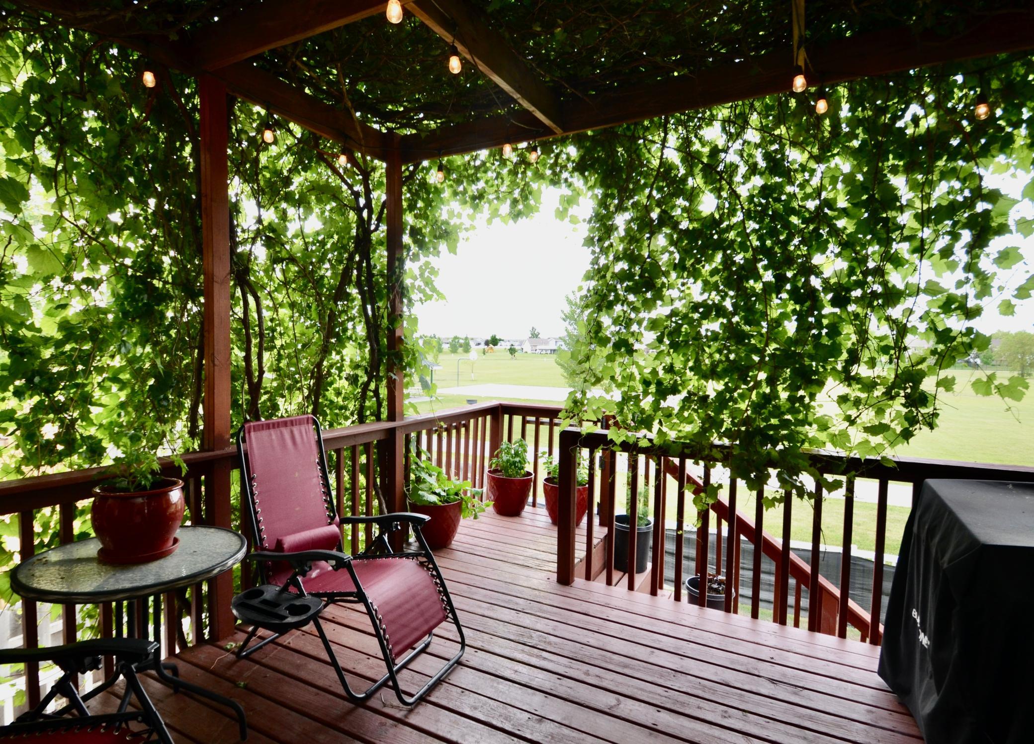 Deck 2.JPG