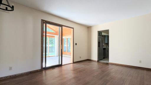Woodbury, MN 55125