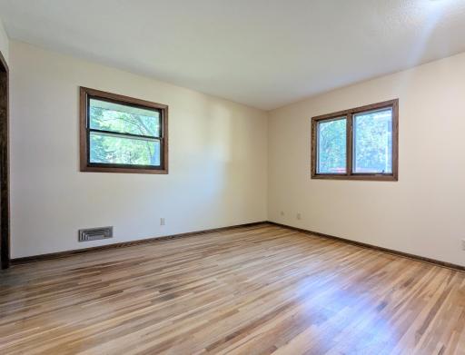 Woodbury, MN 55125