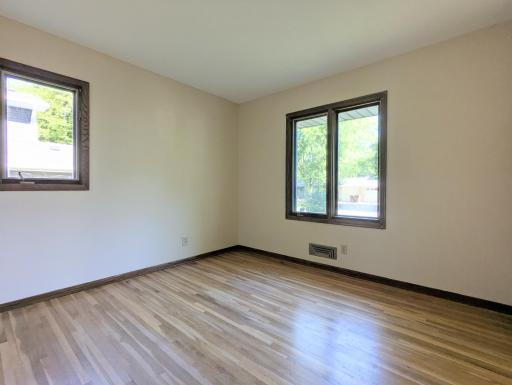 Woodbury, MN 55125