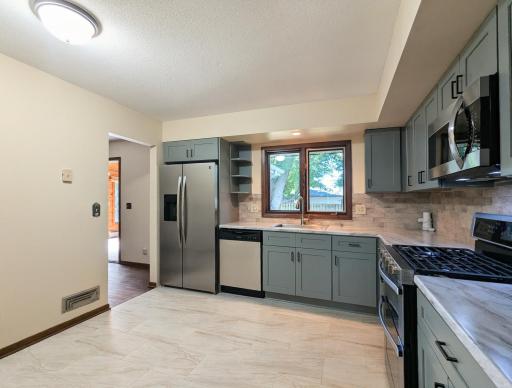 Woodbury, MN 55125