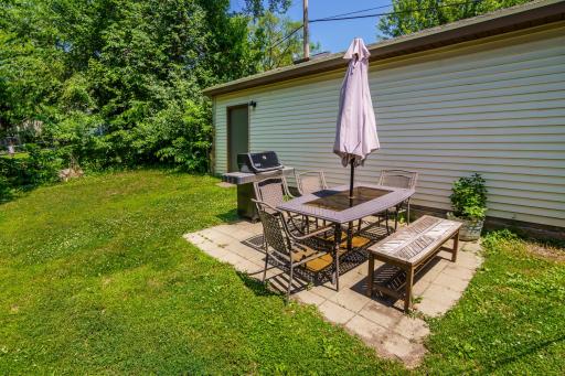 11 16th Avenue N, Hopkins, MN 55343
