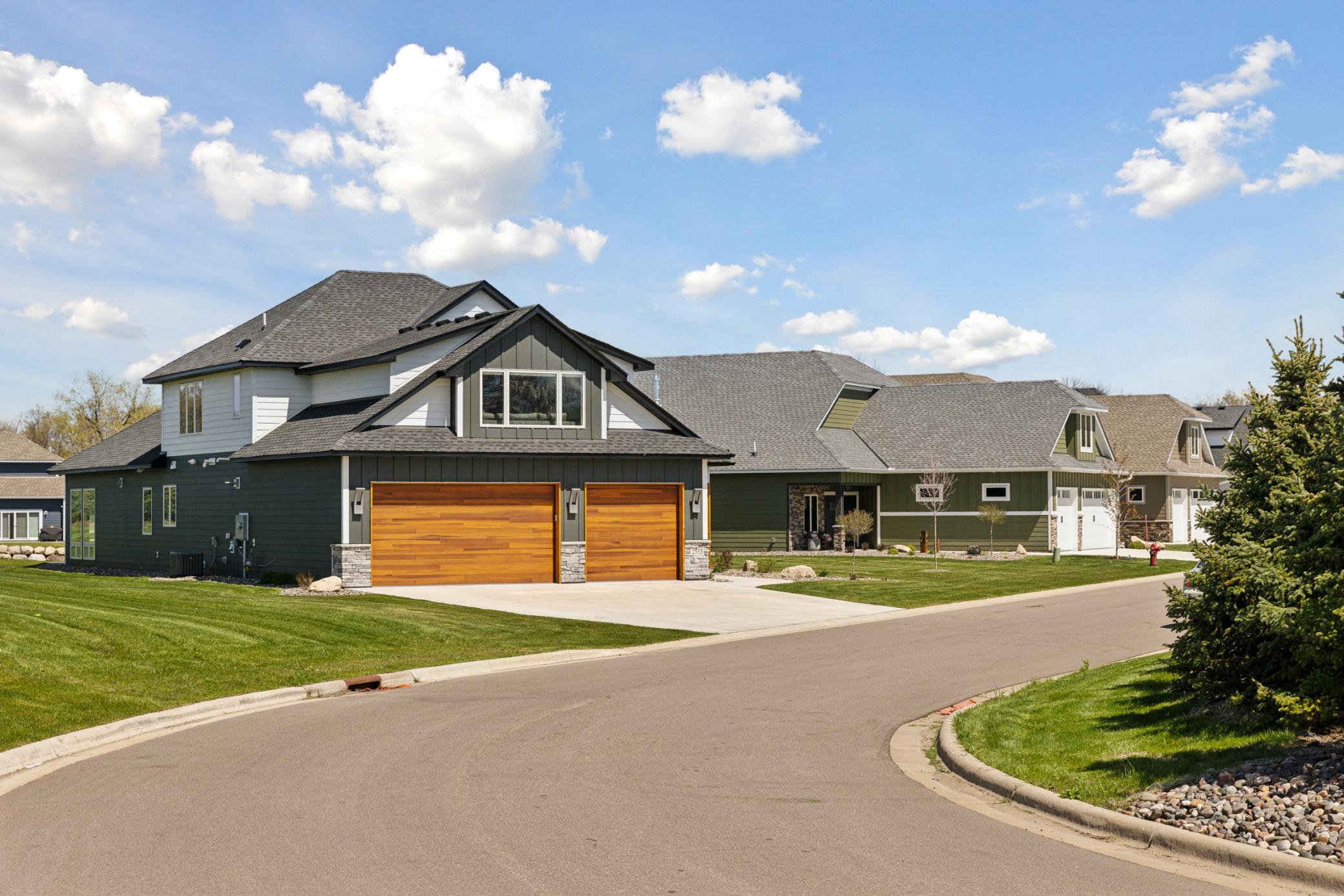 Paulson Construction_110th Court Northeast_Neighborhood_003.jpg