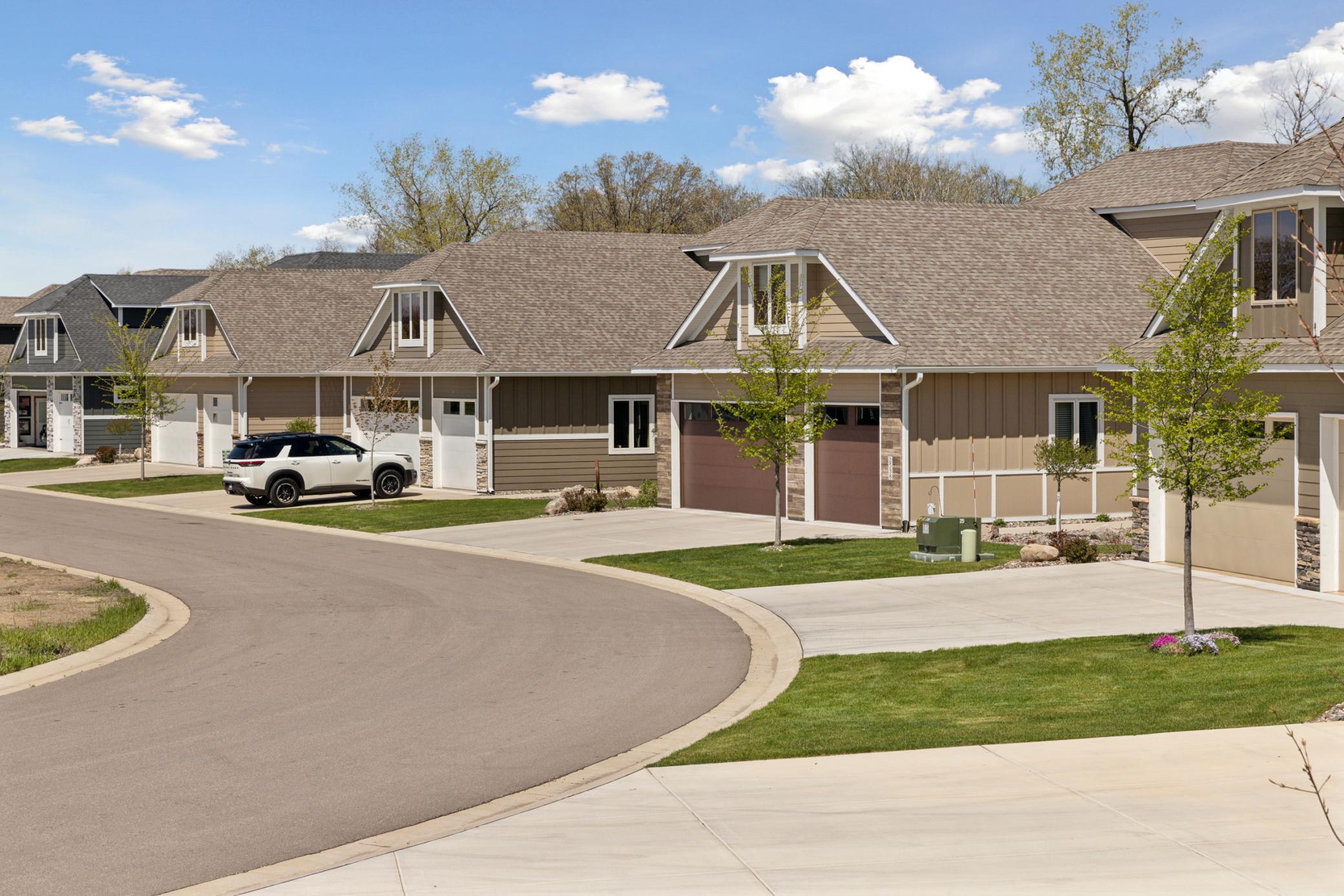 Paulson Construction_110th Court Northeast_Neighborhood_008.jpg