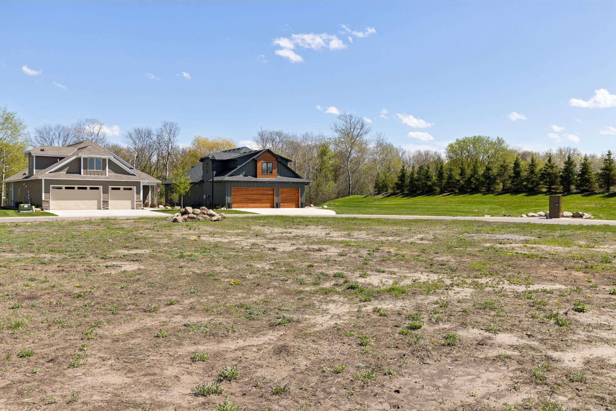 Paulson Construction_2535 110th Court Northeast_Exteriors_001.jpg