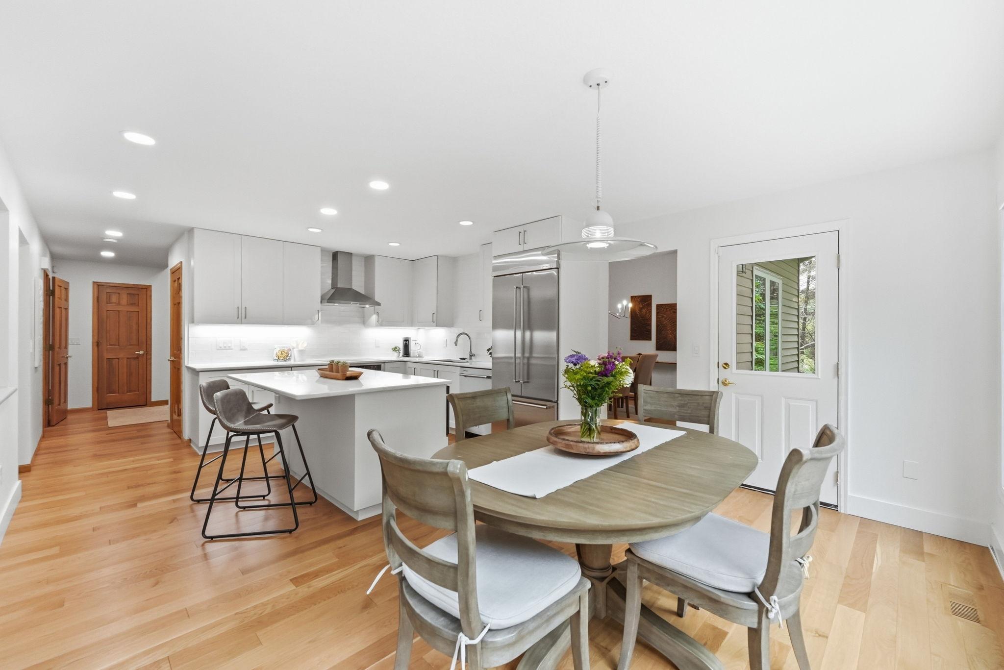 Eat in kitchen.