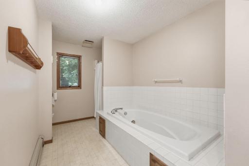309 5th Avenue SE, Melrose, MN 56352
