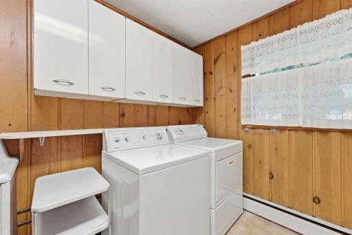 309 5th Avenue SE, Melrose, MN 56352