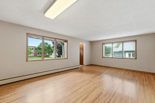 309 5th Avenue SE, Melrose, MN 56352