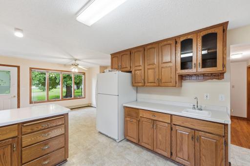 309 5th Avenue SE, Melrose, MN 56352