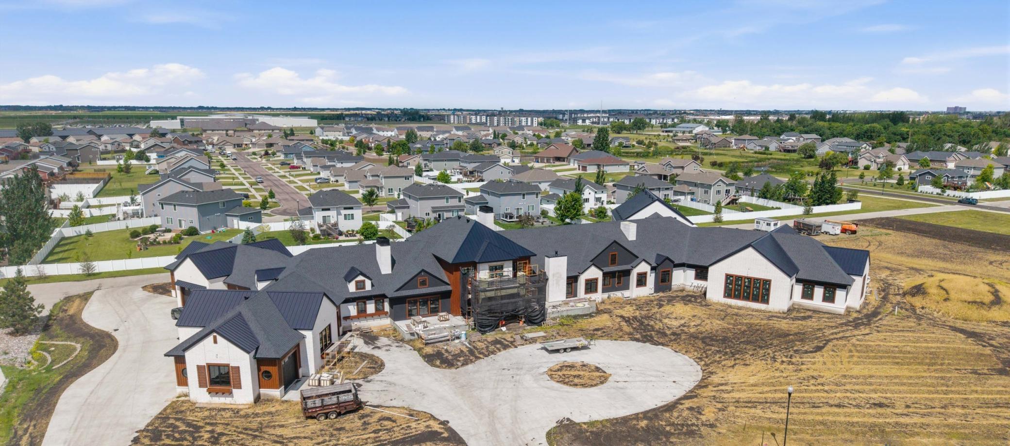 6025 Prairie Grove Ct - Over 25,000 square feet