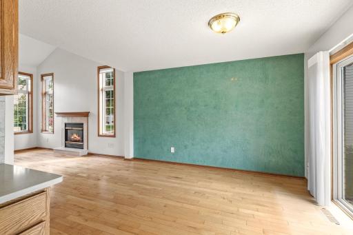 Large gorgeous accent wall, perfect for displaying artwork or anchoring furniture.
