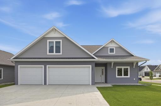 4881 Bluebell Loop S, Fargo, ND 58104