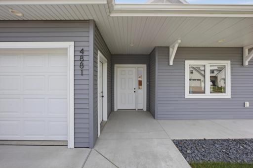 4881 Bluebell Loop S, Fargo, ND 58104