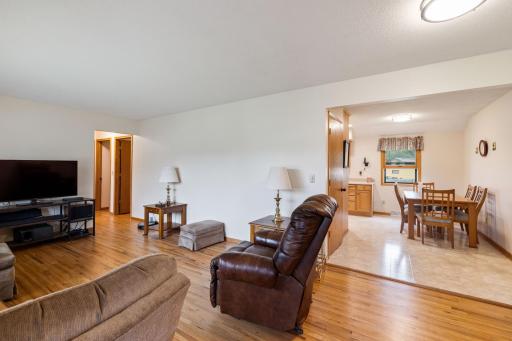 2409 Gunflint Trail, Minneapolis, MN 55444