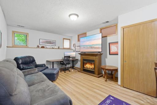 1364 Chatterton Court, Saint Paul, MN 55123