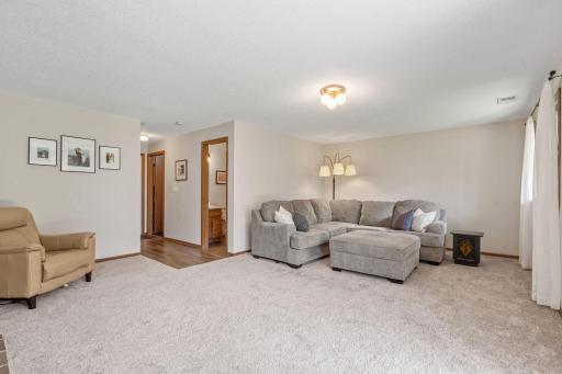 Lower Level Family Room - 4543 Margaret St-34.jpg